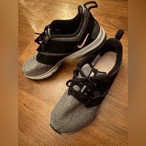 Nike Air Bella Trainer Wolf Grey size 9